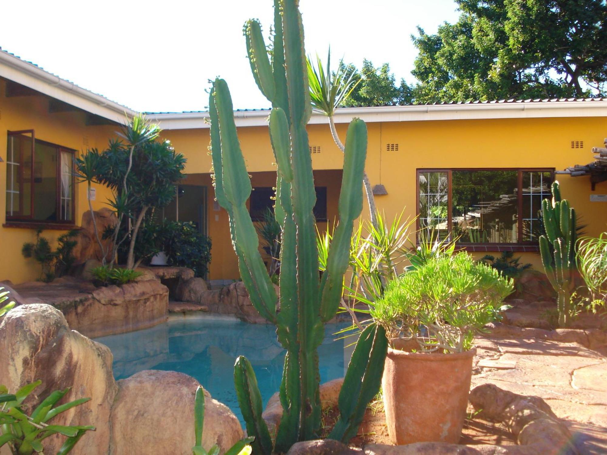 Flintstones Guest House Durban Exterior photo