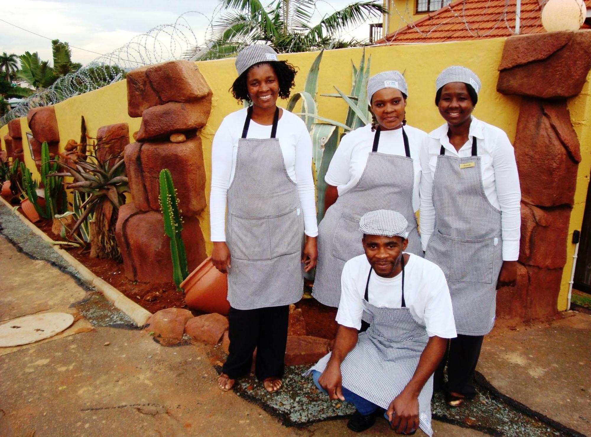Flintstones Guest House Durban Exterior photo