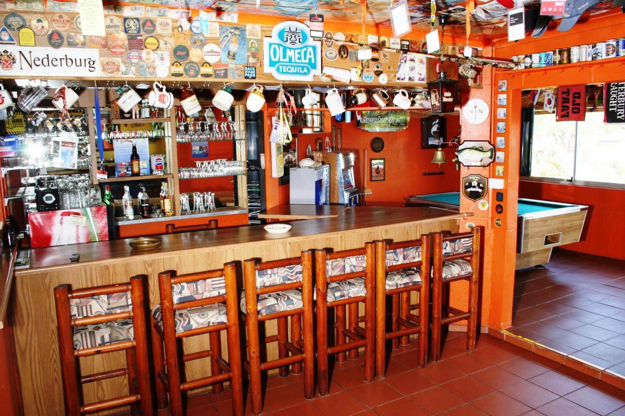 Flintstones Guest House Durban Exterior photo
