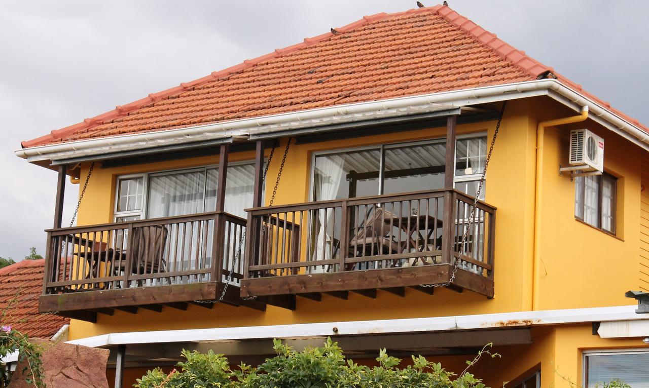 Flintstones Guest House Durban Exterior photo