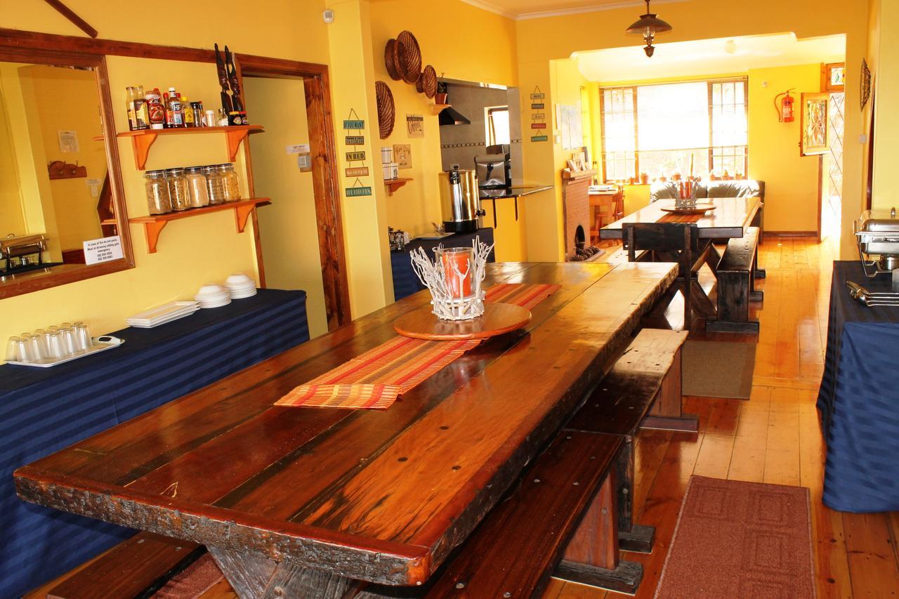 Flintstones Guest House Durban Exterior photo